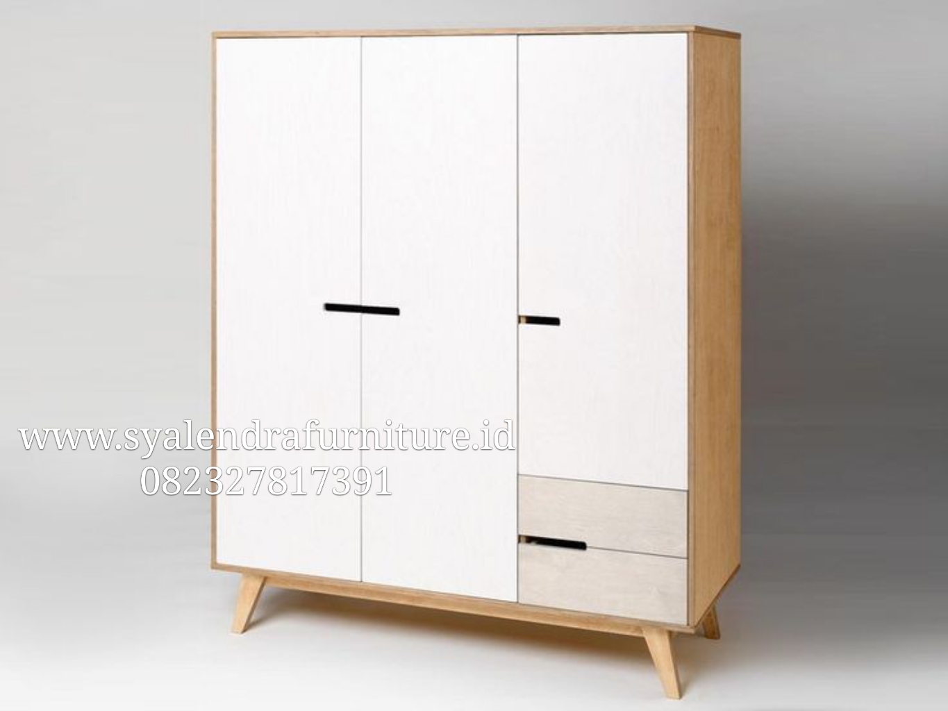 Lemari Pakaian Skandinavia 3 Pintu Dua Warna