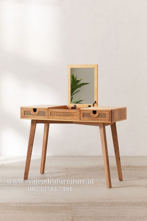 Meja Rias Laci Anyaman Rotan