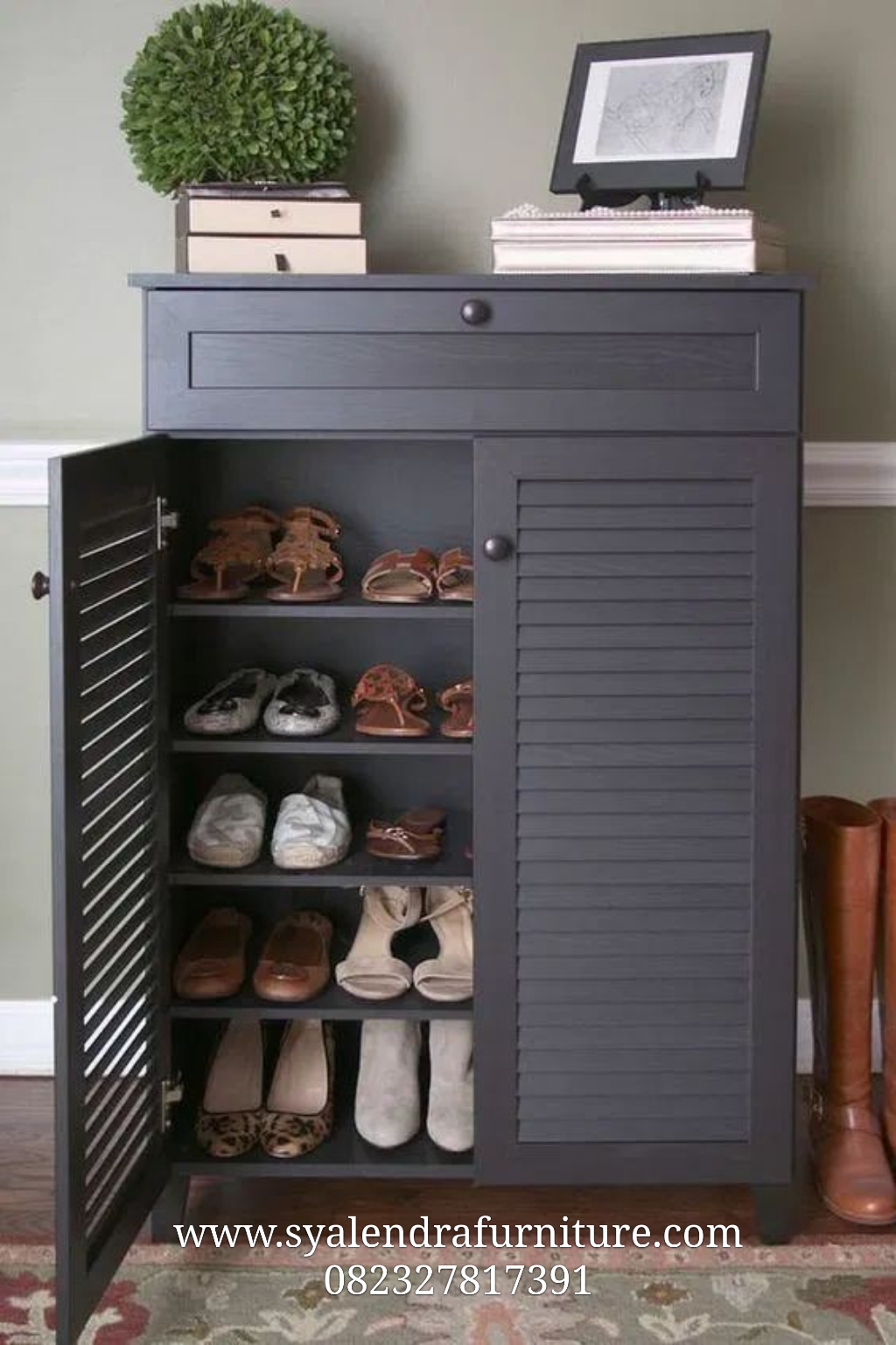 Rak Sepatu Minimalis Klasik