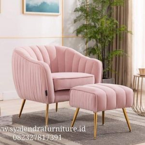 Sofa Kursi Malas Kaki Besi Runcing