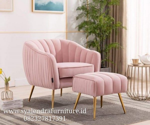 Sofa Kursi Malas Kaki Besi Runcing